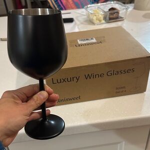 Black Luxury Wine Glasses Set